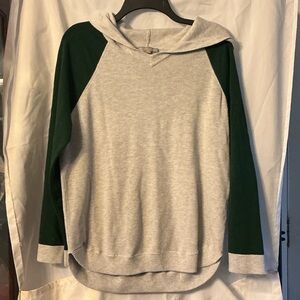 Elegant Gray and Green Women's Crew Neck Sweater